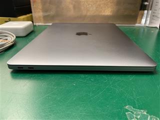 Apple MacBook Pro (13